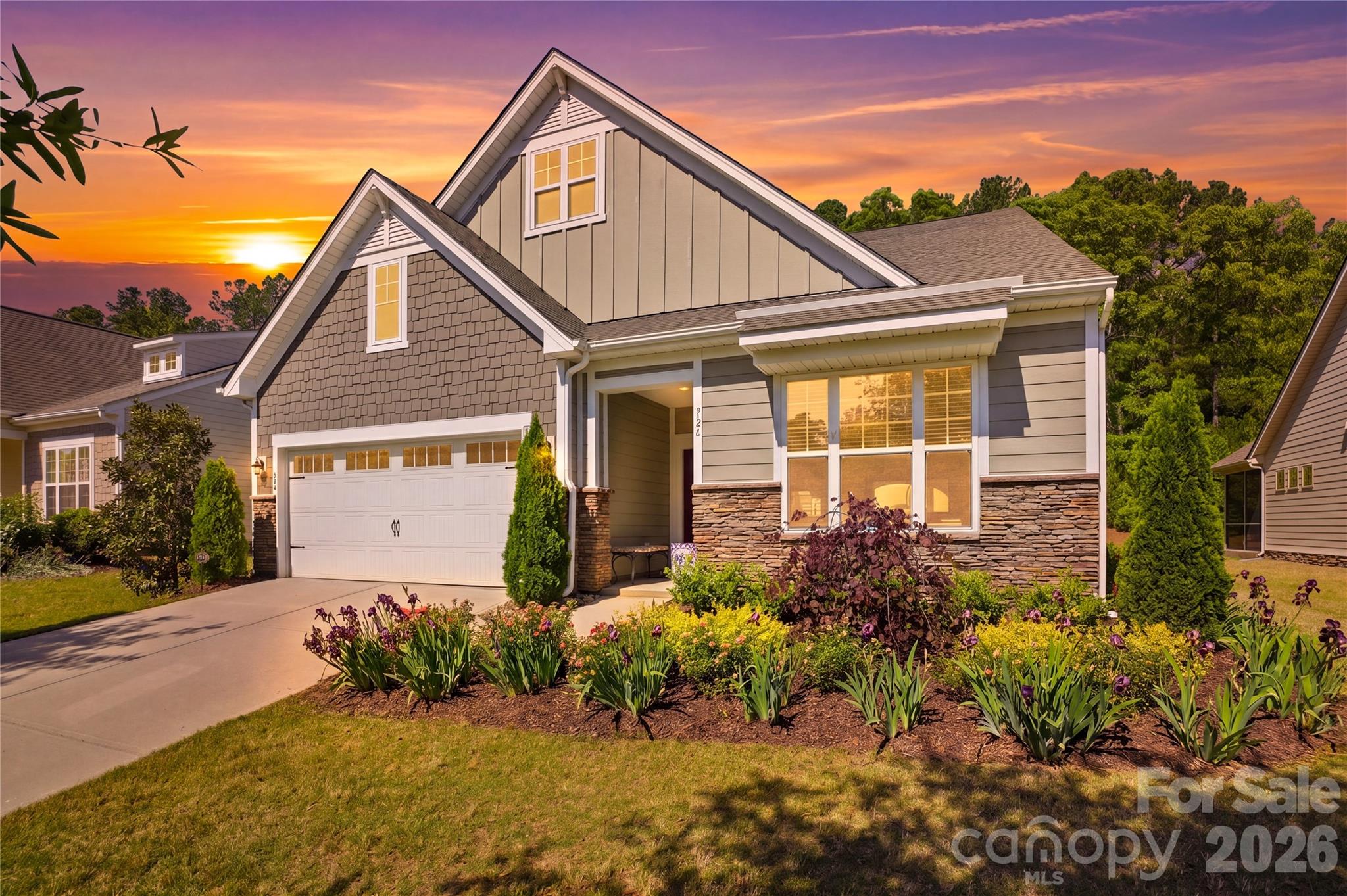 Imagery on Mtn Island - Residential