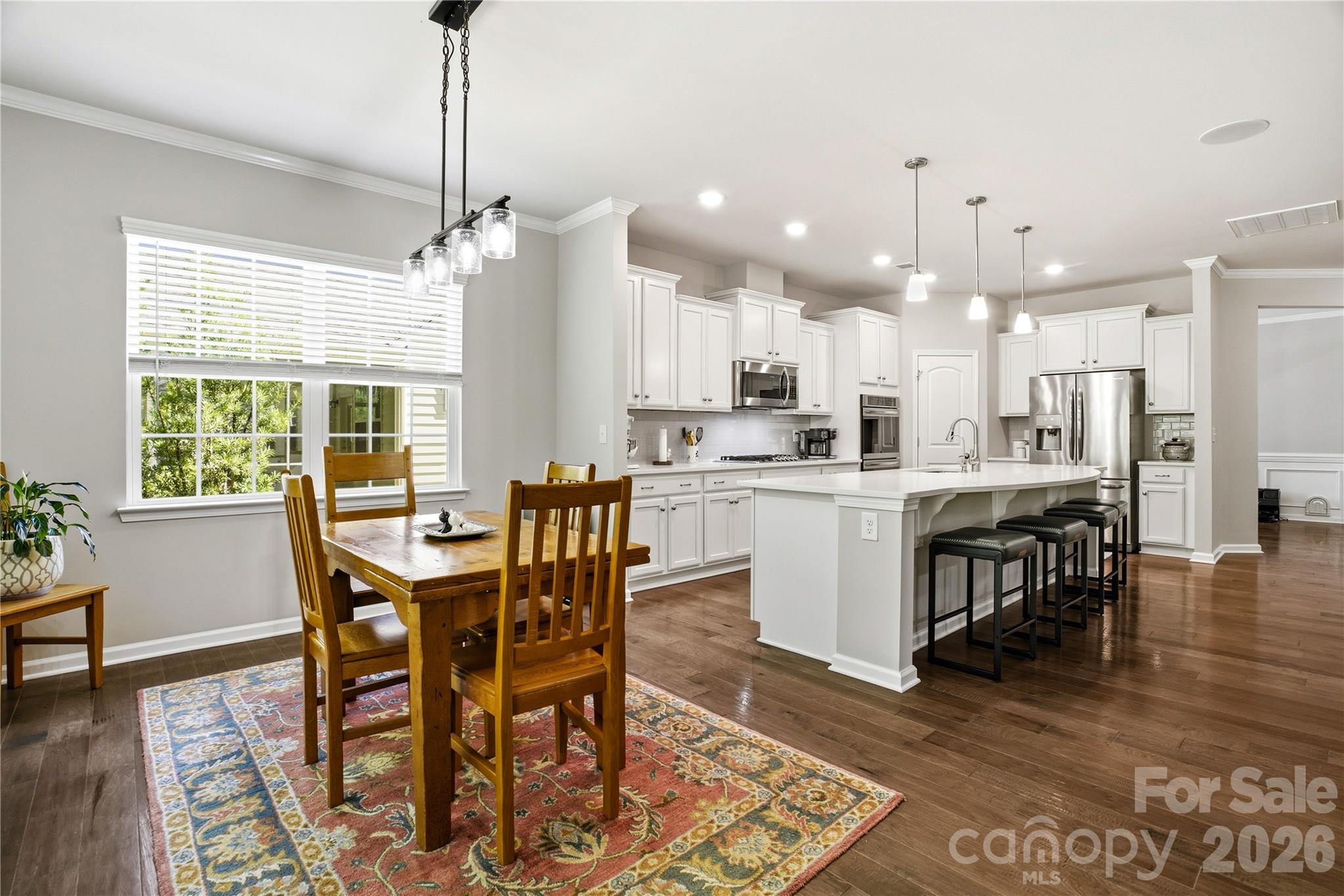 Imagery on Mtn Island - Residential