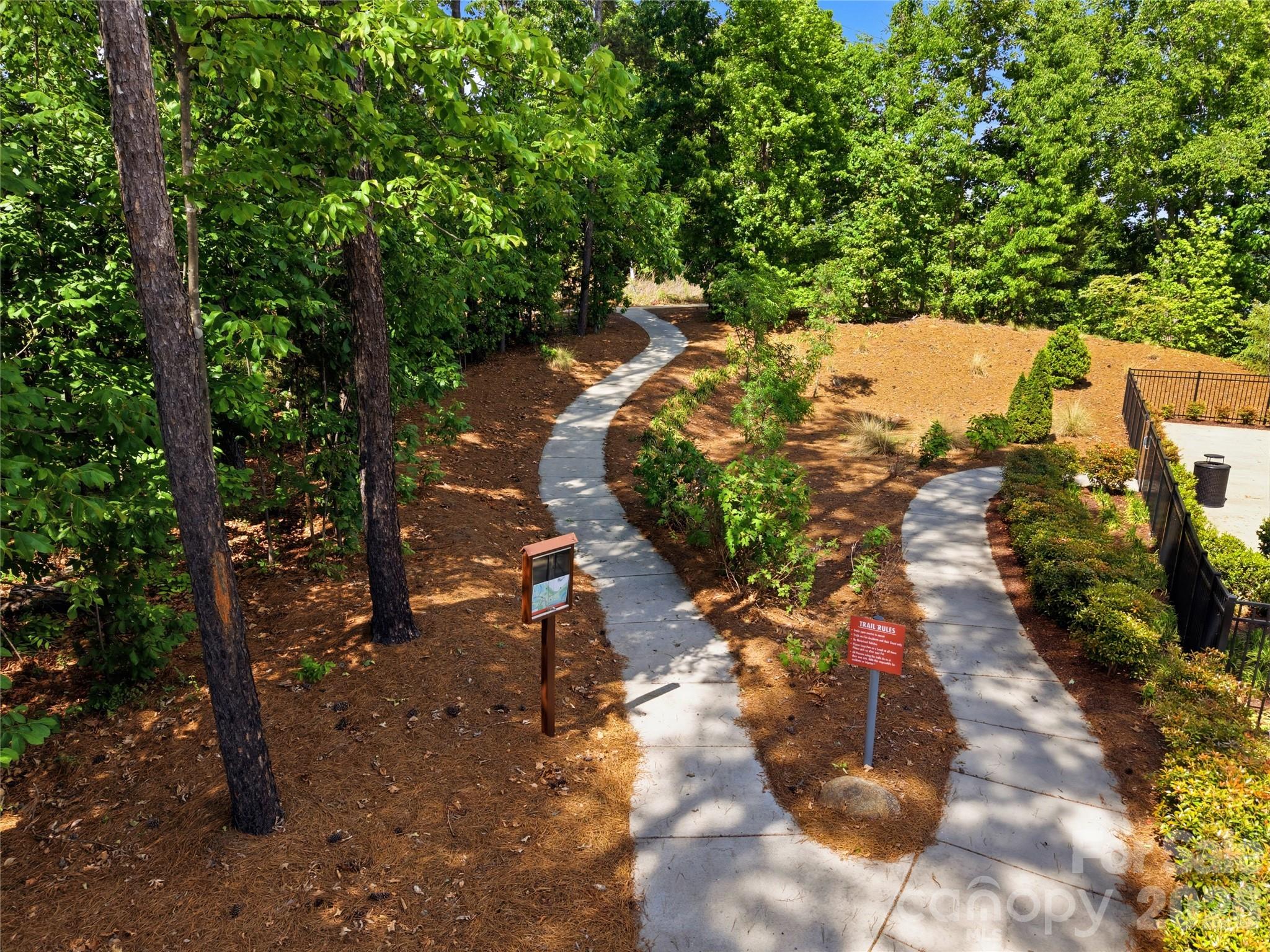 Imagery on Mtn Island - Residential