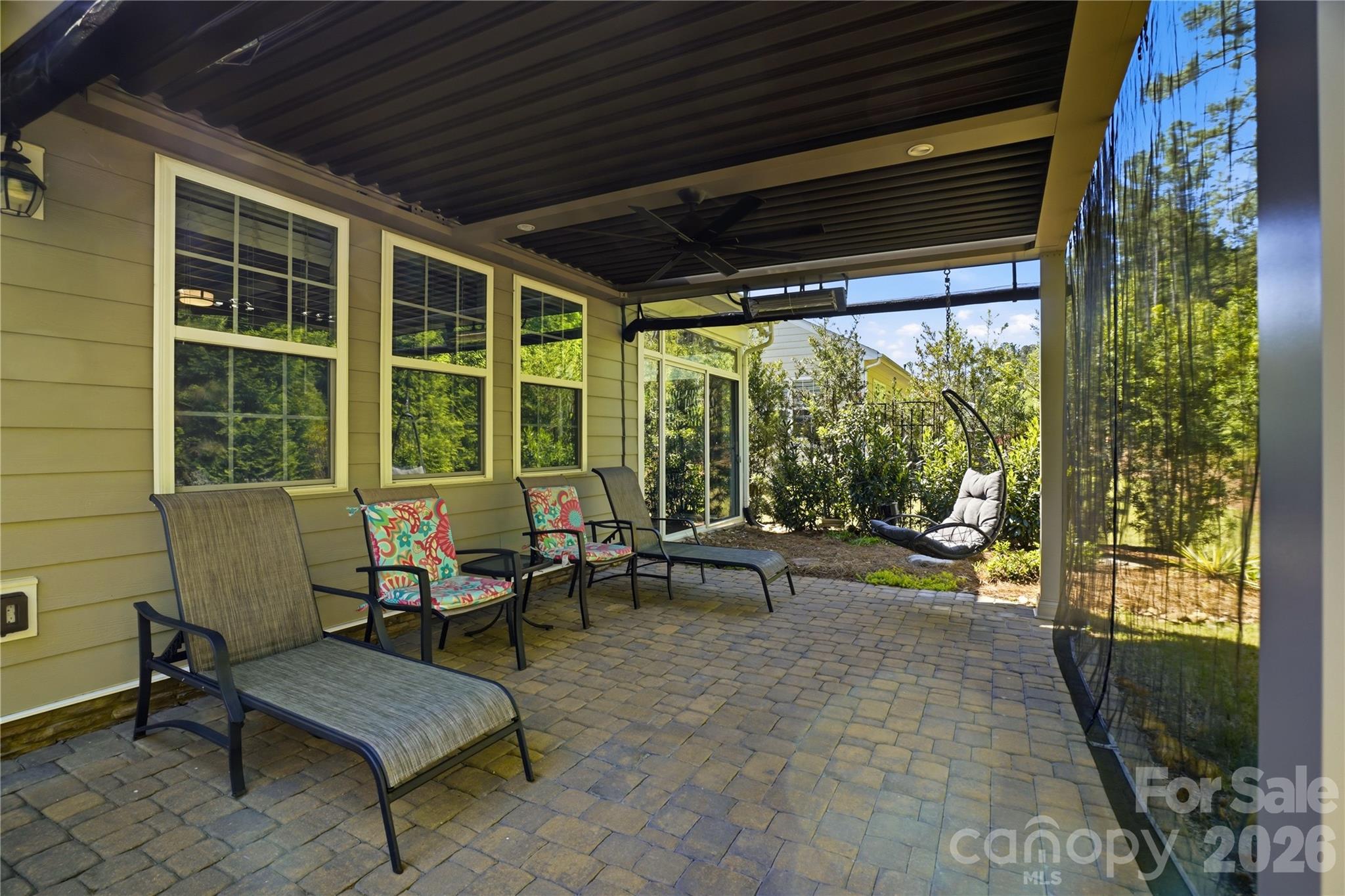 Imagery on Mtn Island - Residential