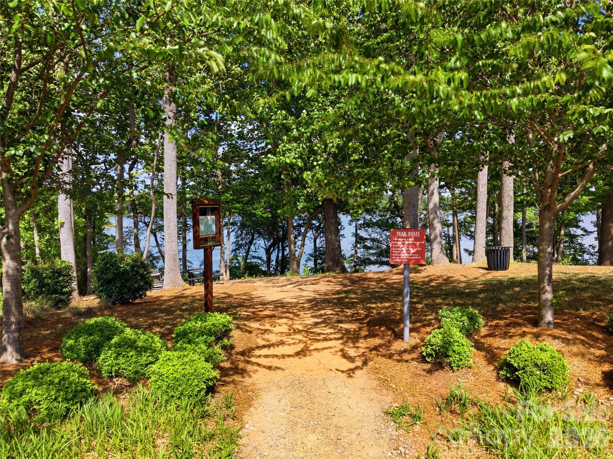 Imagery on Mtn Island - Residential