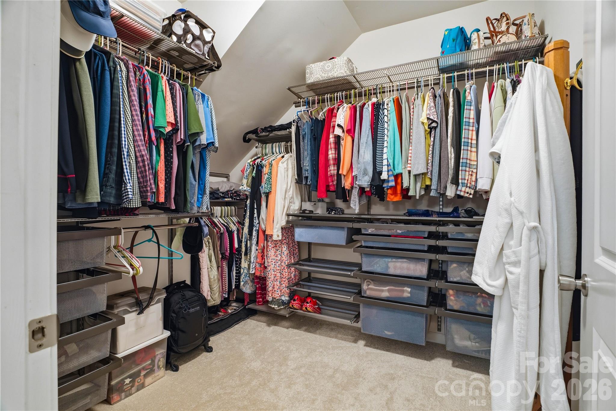 Imagery on Mtn Island - Residential