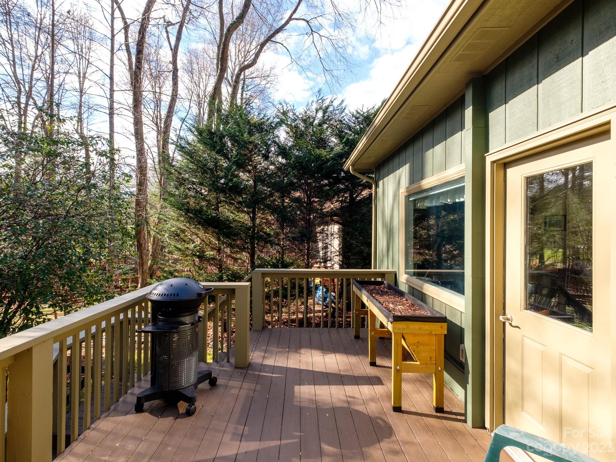 Connestee Falls - Residential