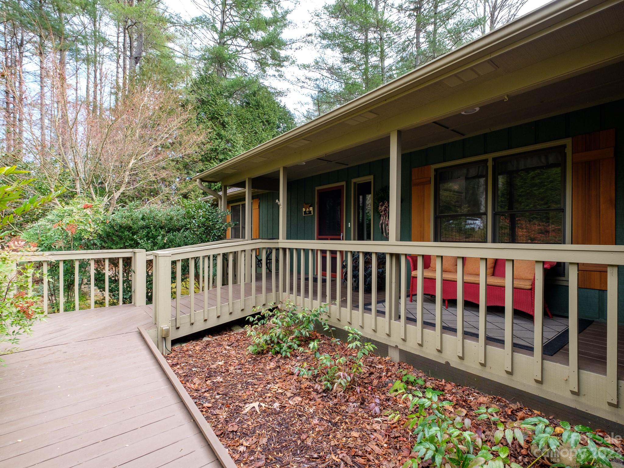 Connestee Falls - Residential