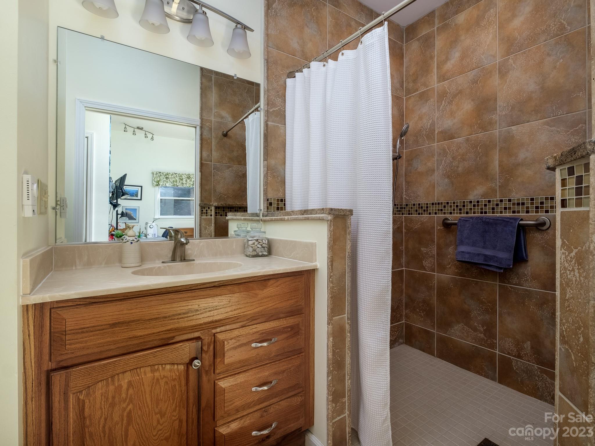 Connestee Falls - Residential