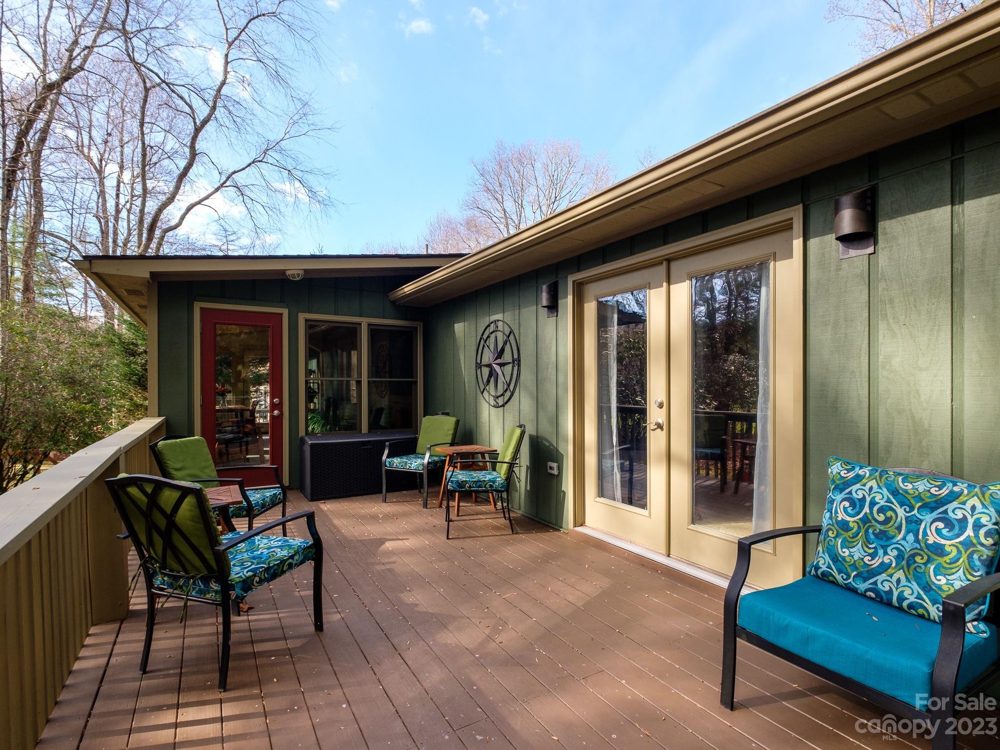 Connestee Falls - Residential