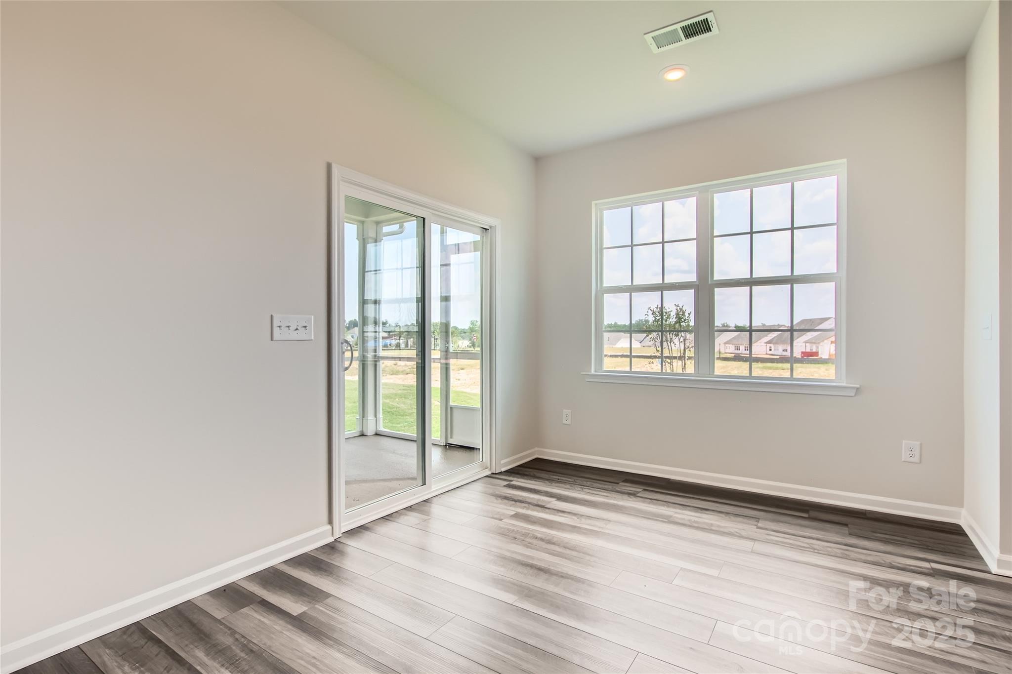 Roselyn - Residential