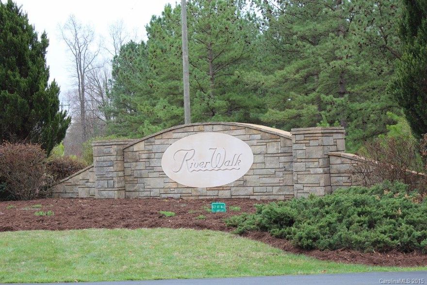 Beautiful 1.2 acre waterfront lot with recent pier ready for your dream home on Lake Lookout! Bring the builder of your choice or contact agent for preferred options. Peaceful gated community with amenities including Riverwalk beach, recreation and boat launch. Don't miss this opportunity to own on the lake without breaking the bank! Contact agent for gate code.