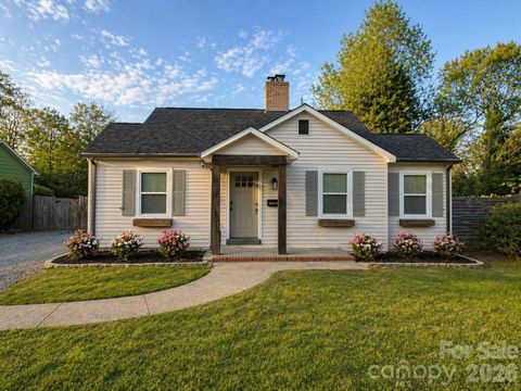 2437 Remount Road Charlotte NC 28208