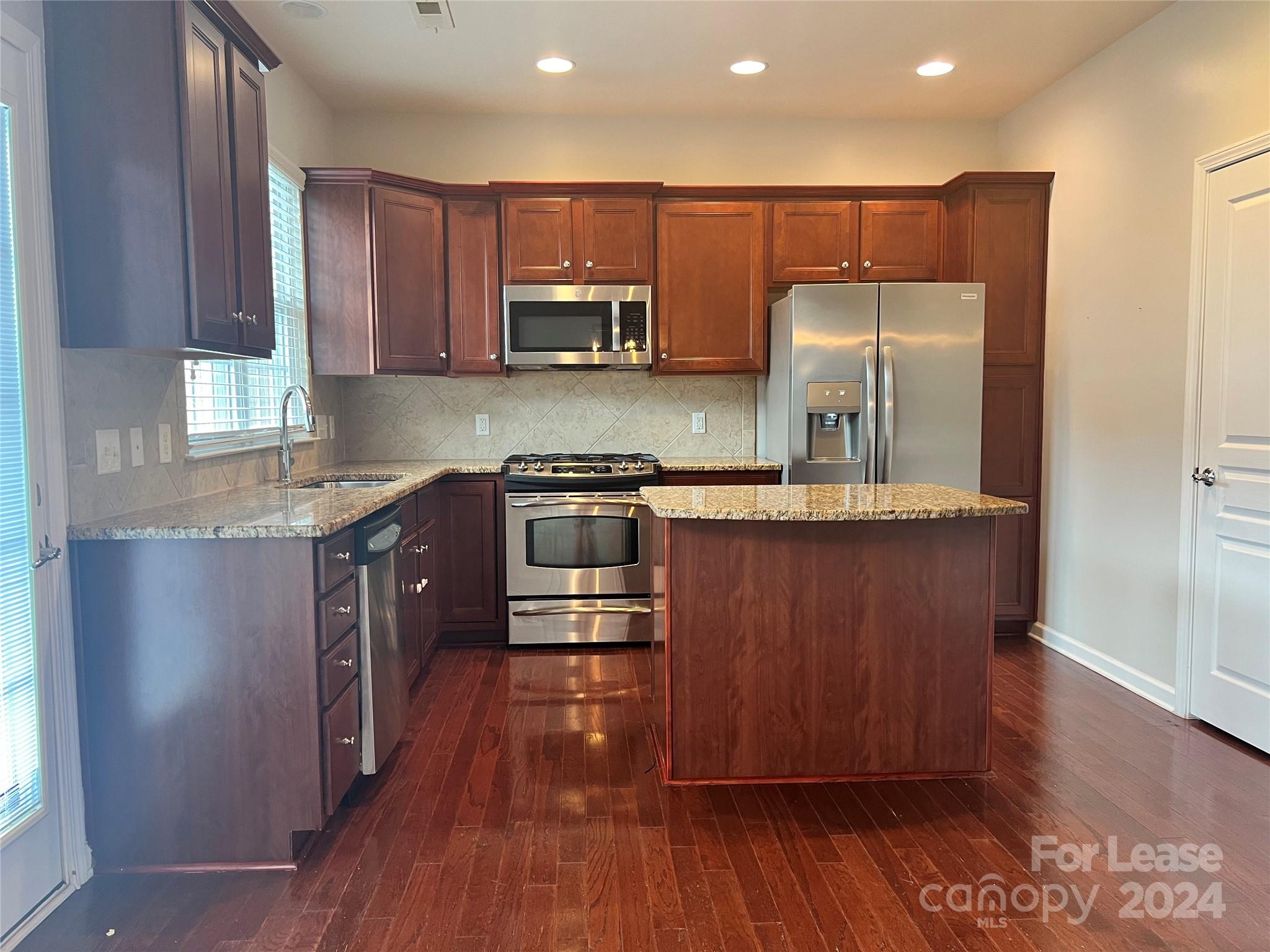 Baxter Village - Residential Lease