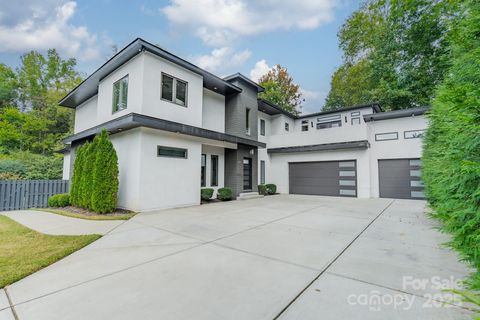 2934 Springs Drive Charlotte NC 28226