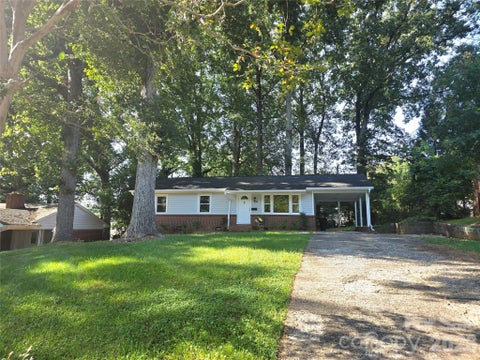 Photo of 733 Crestwood Avenue, Gastonia, NC 28054 (MLS # 4415375)
