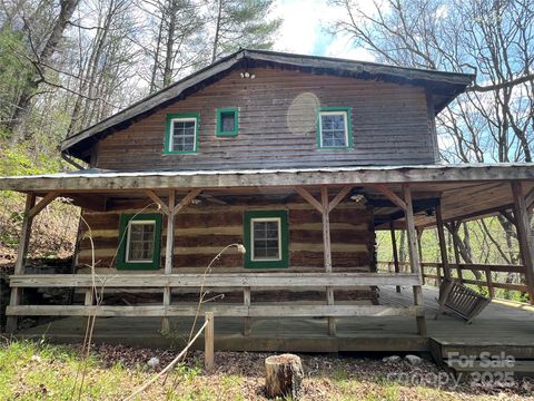 Photo of 134 River Bend Road, Sugar Grove, NC 28679 (MLS # 4311688)