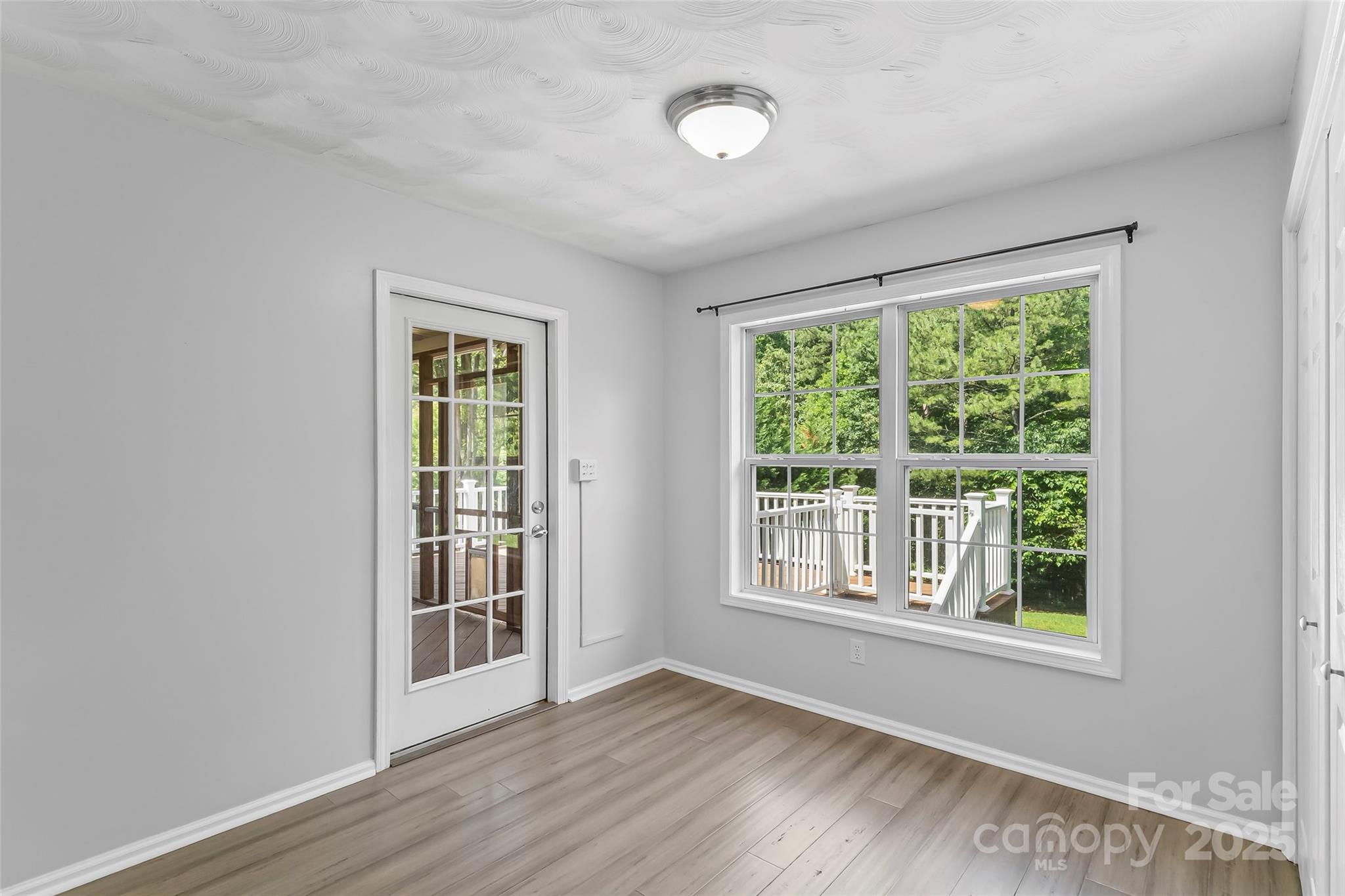 Sharon Valley - Residential