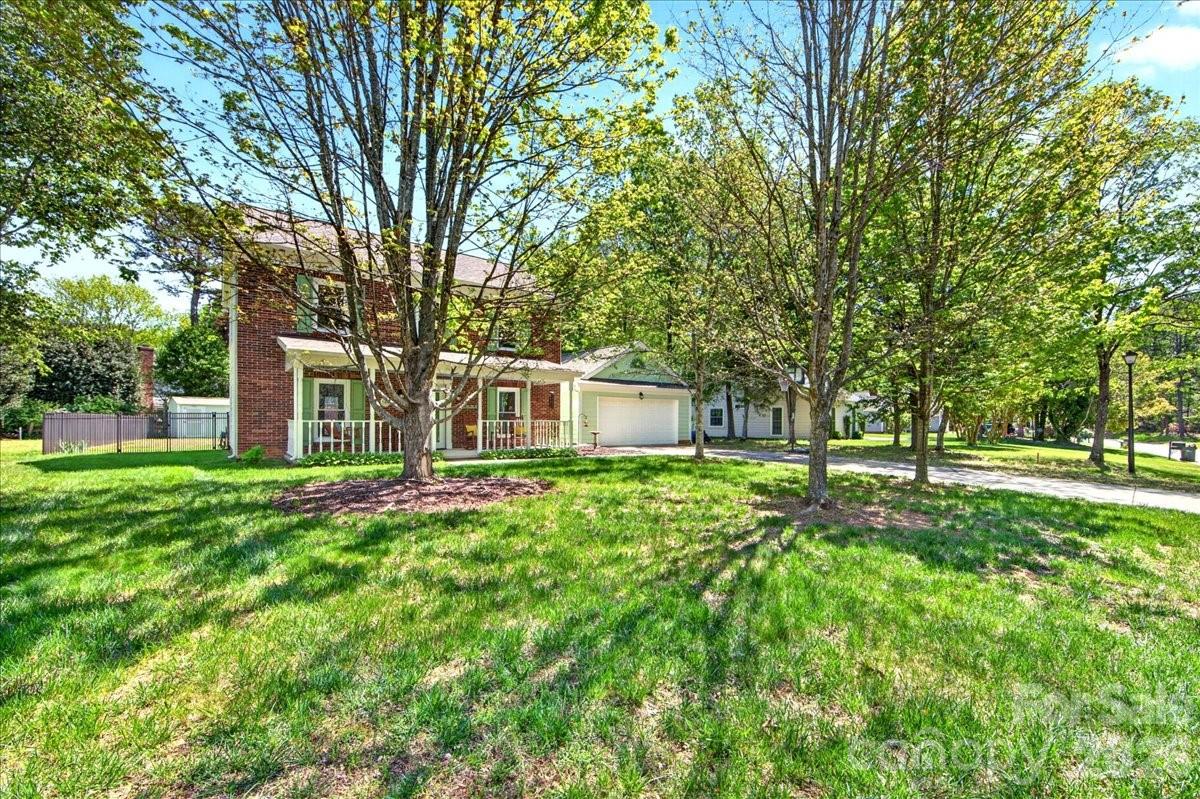 2534 Clearkirk Court