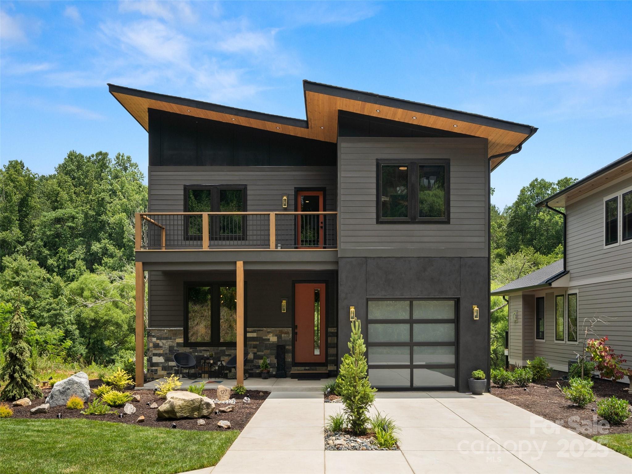127 Rough Bark Trail