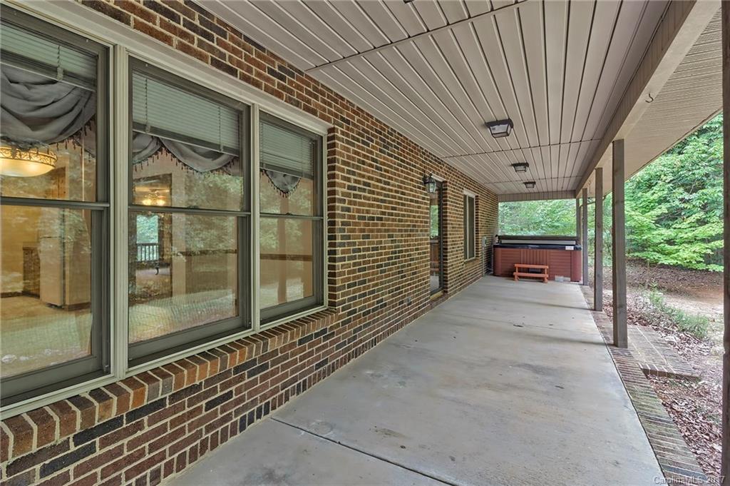 Huntington Oaks - Residential