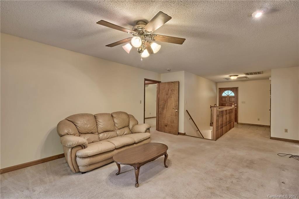 Huntington Oaks - Residential