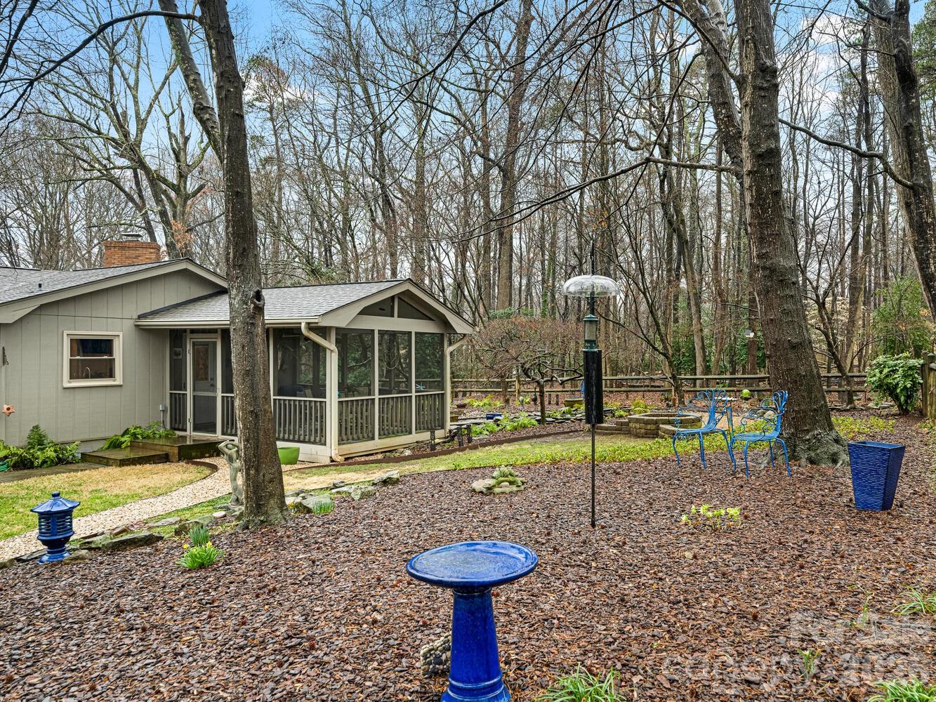 7801 Meadowview Lane