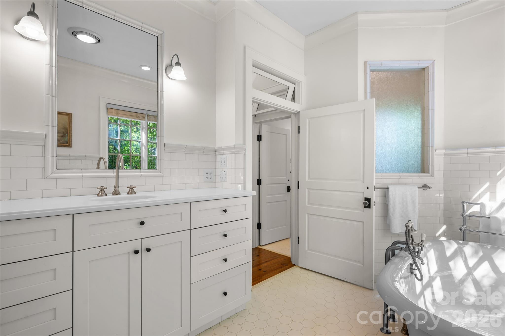 Lake Toxaway Estates - Residential