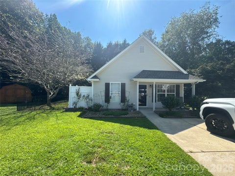 Photo of 5321 Park Place Drive, Dallas, NC 28034 (MLS # 4426948)