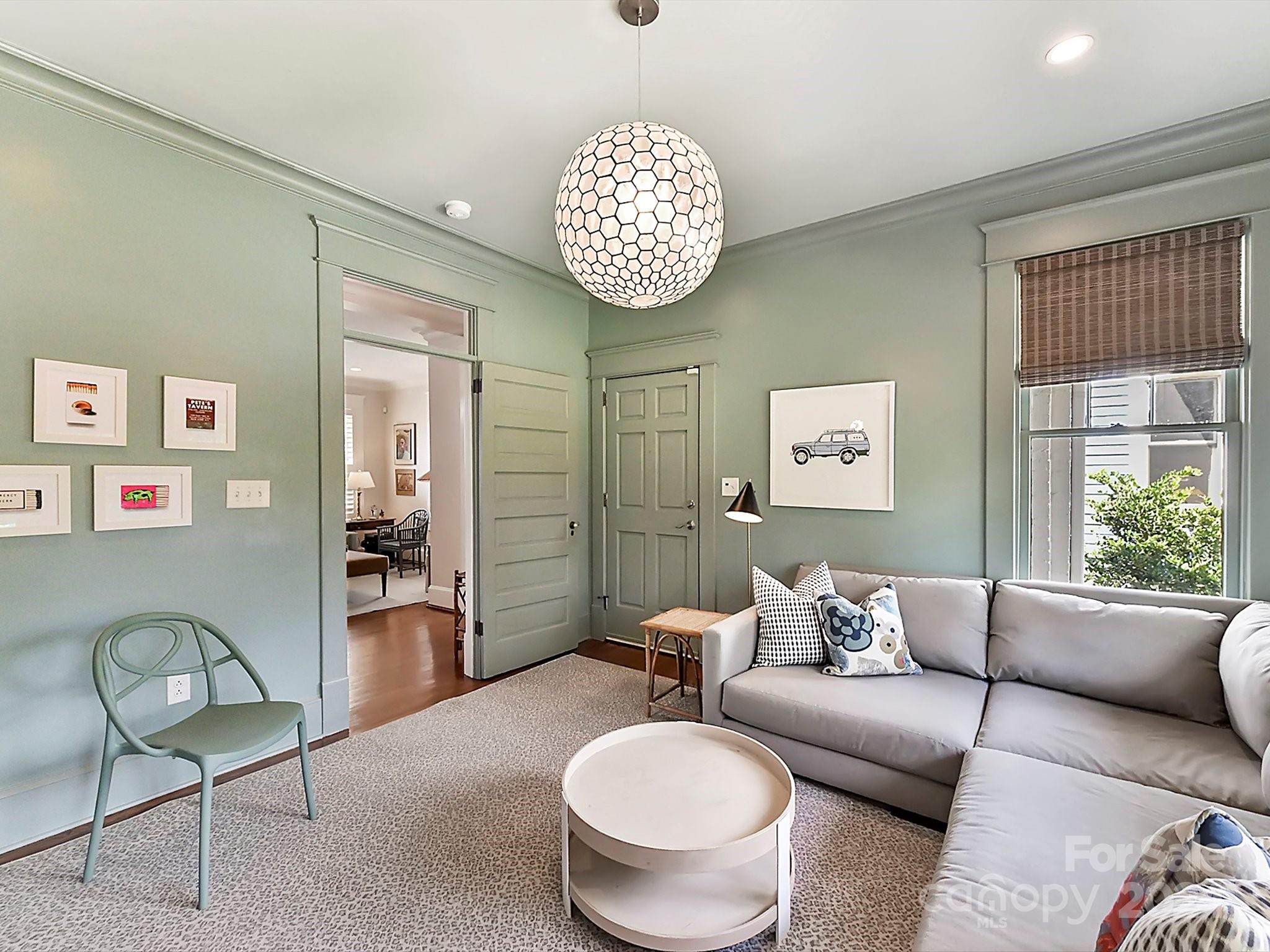 Elizabeth - Residential