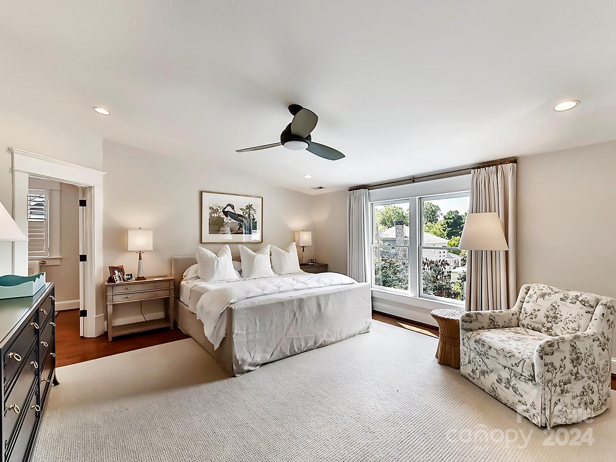 Elizabeth - Residential