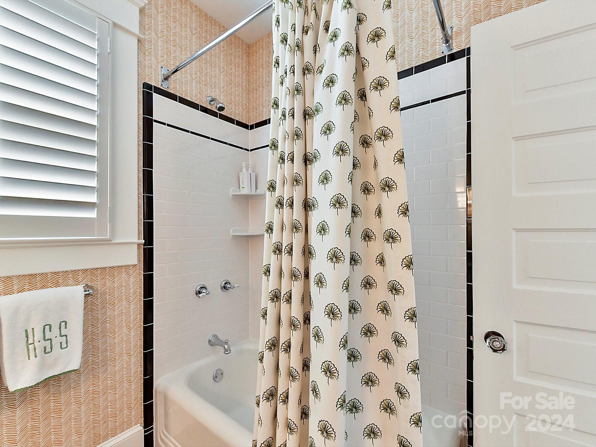 Elizabeth - Residential