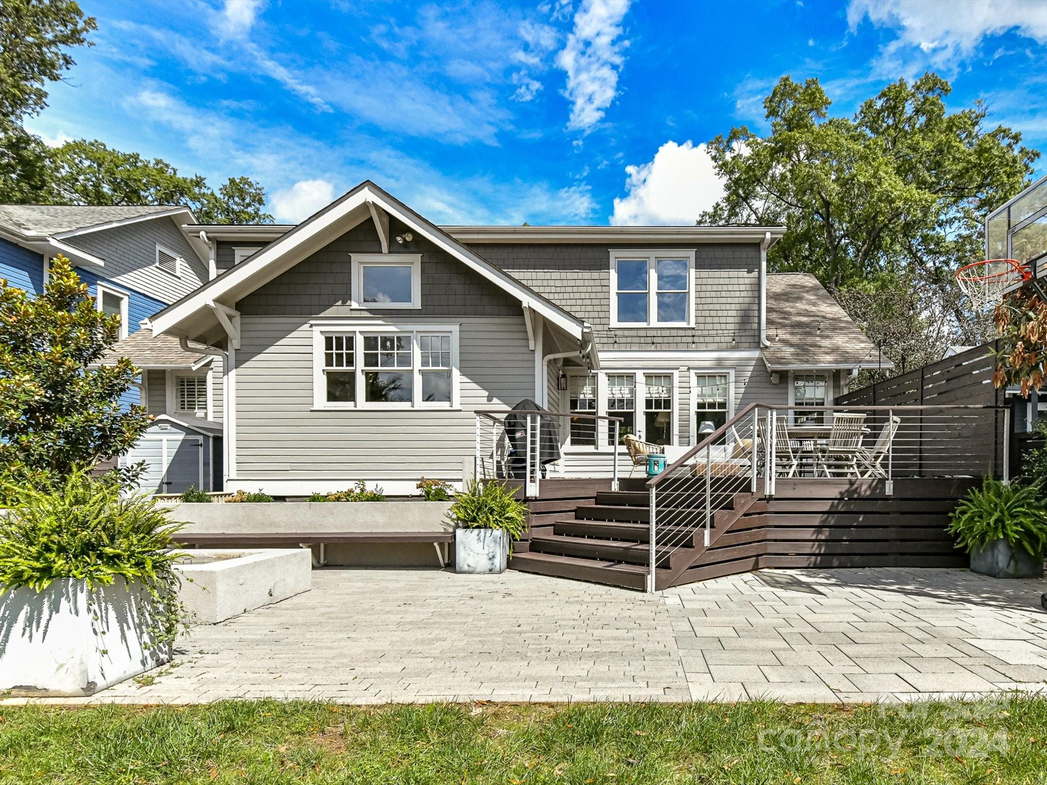 Elizabeth - Residential