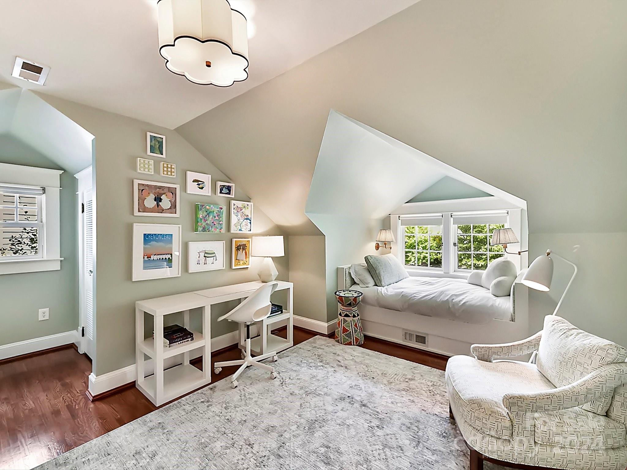 Elizabeth - Residential