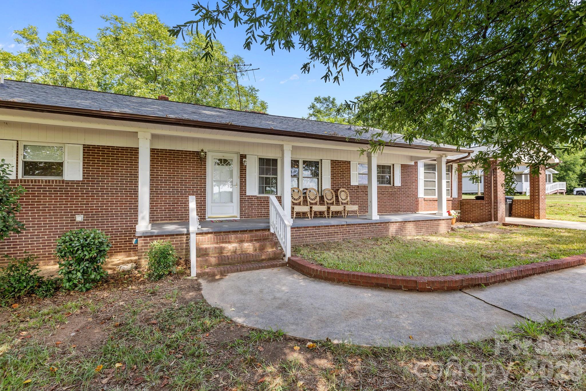 3825 Stack Road