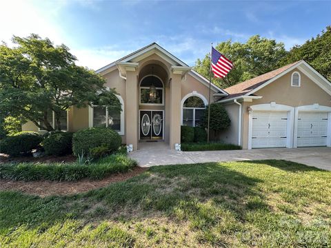 Photo of 20127 Chapel Point Lane, Cornelius, NC 28031 (MLS # 4387652)