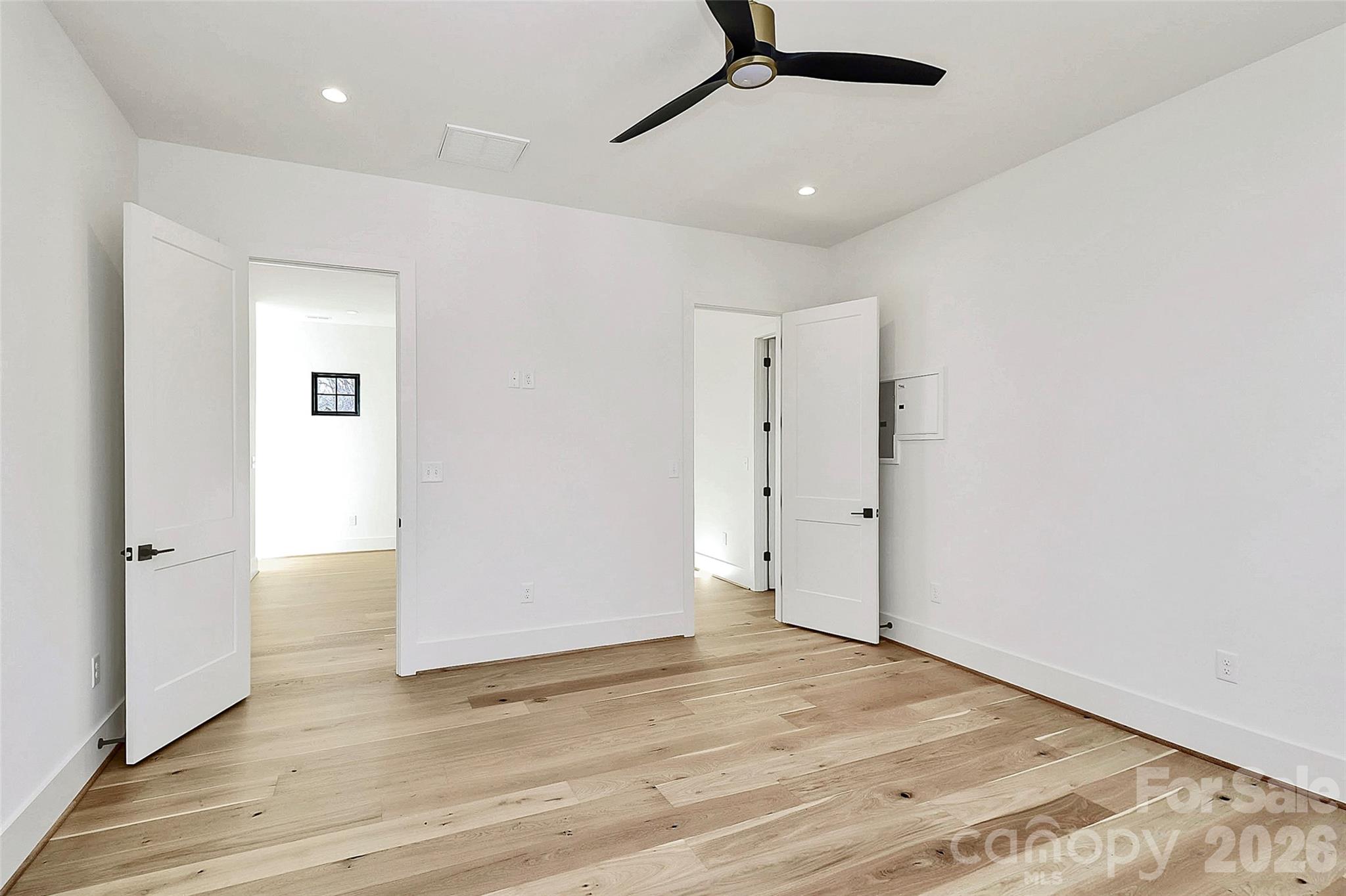 Villa Heights - Residential