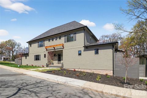 Photo of 1505 Grace Street, Charlotte, NC 28205 (MLS # 4332932)