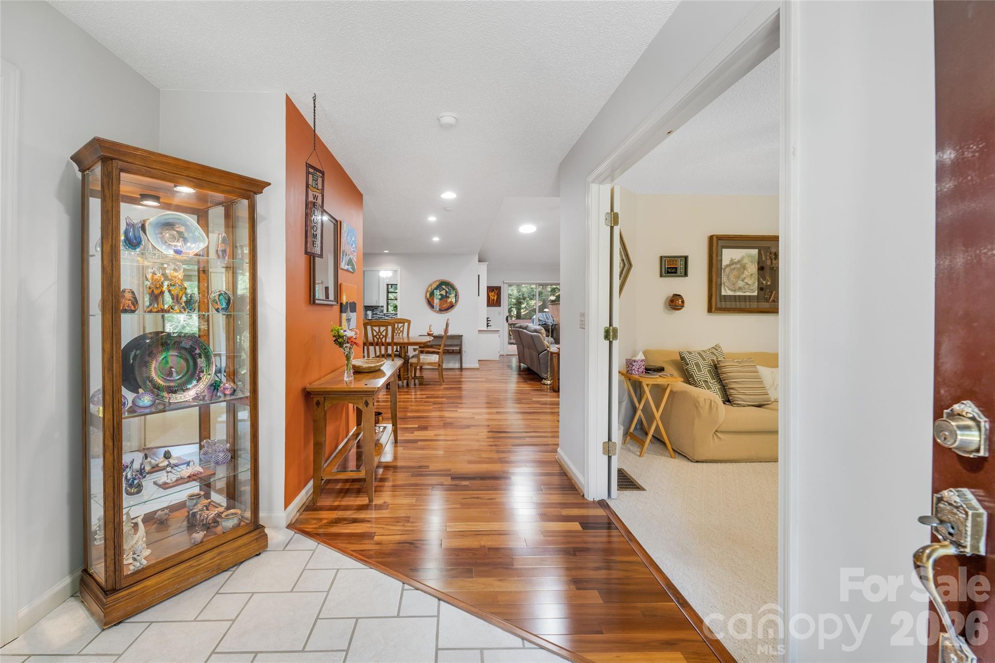 31 Hillcreek Drive