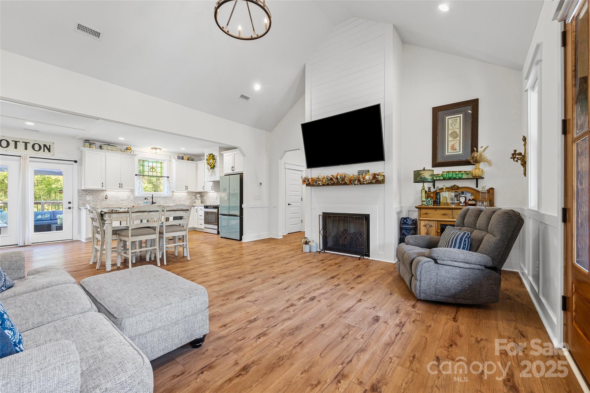 5253 Star Magnolia Court