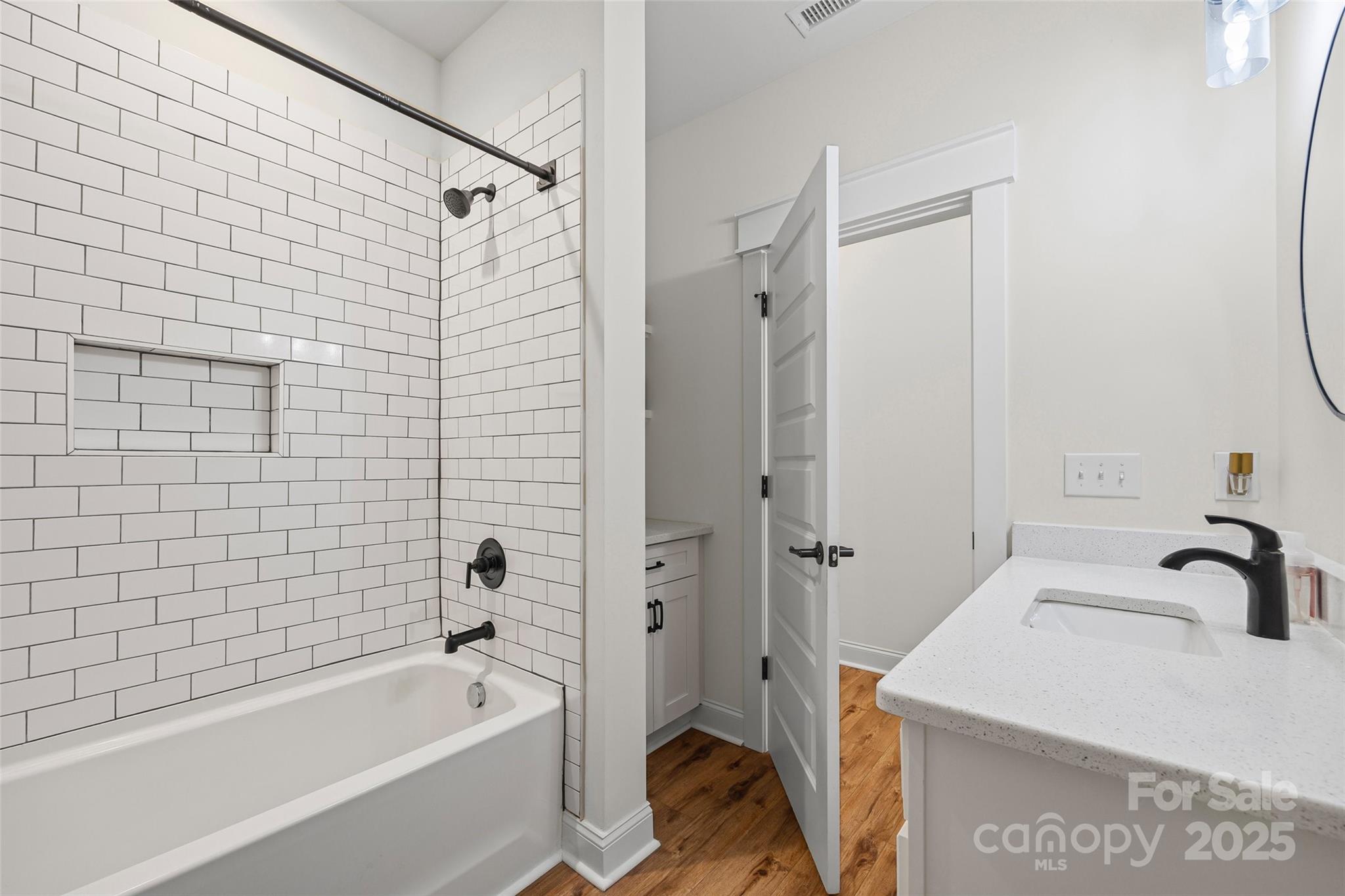 Magnolia - Residential