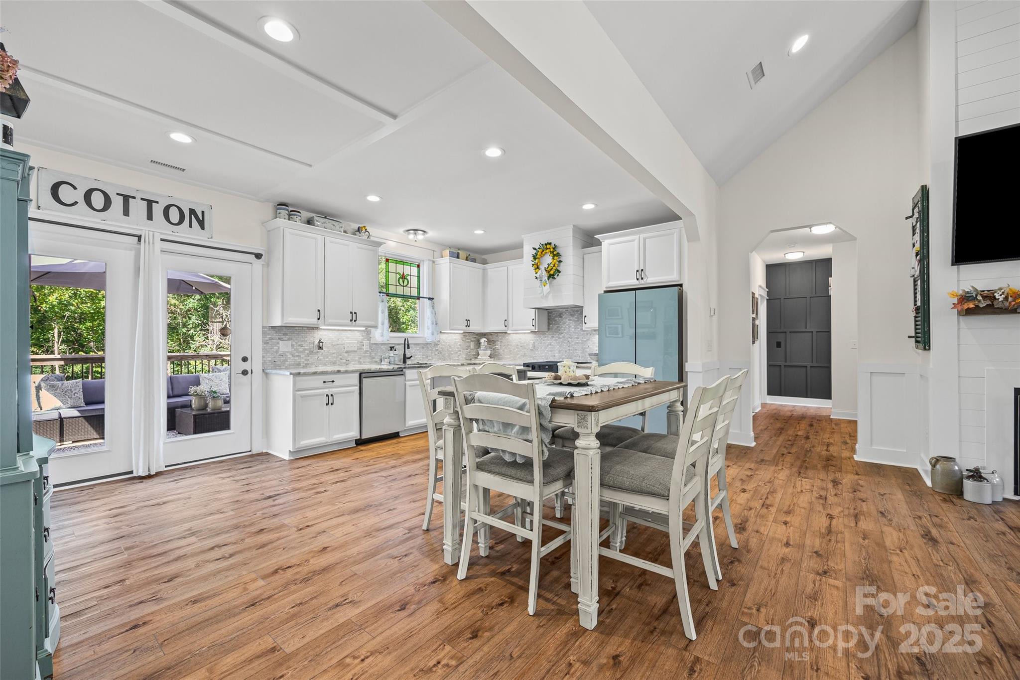 Magnolia - Residential