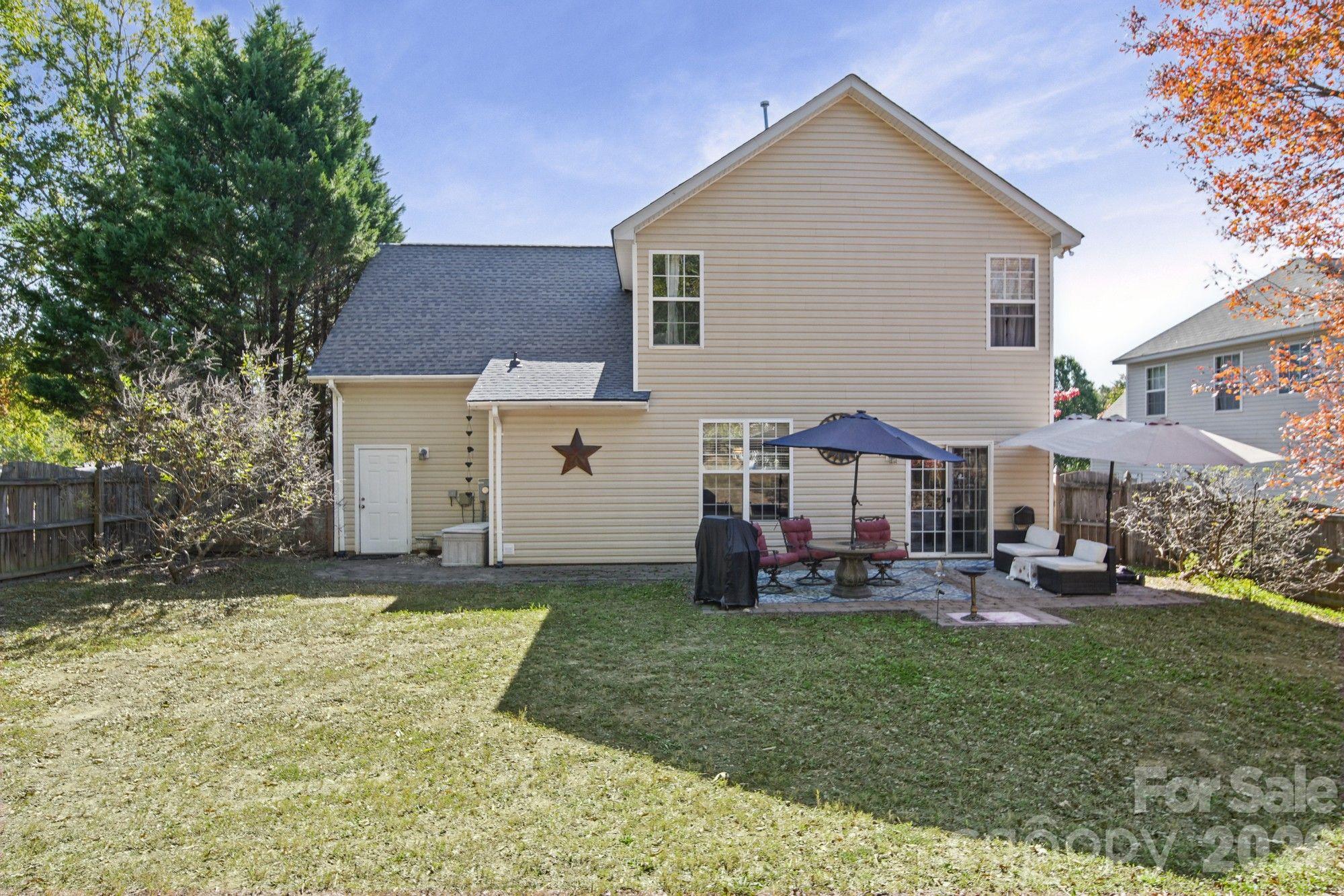 2742 Gusty Lane