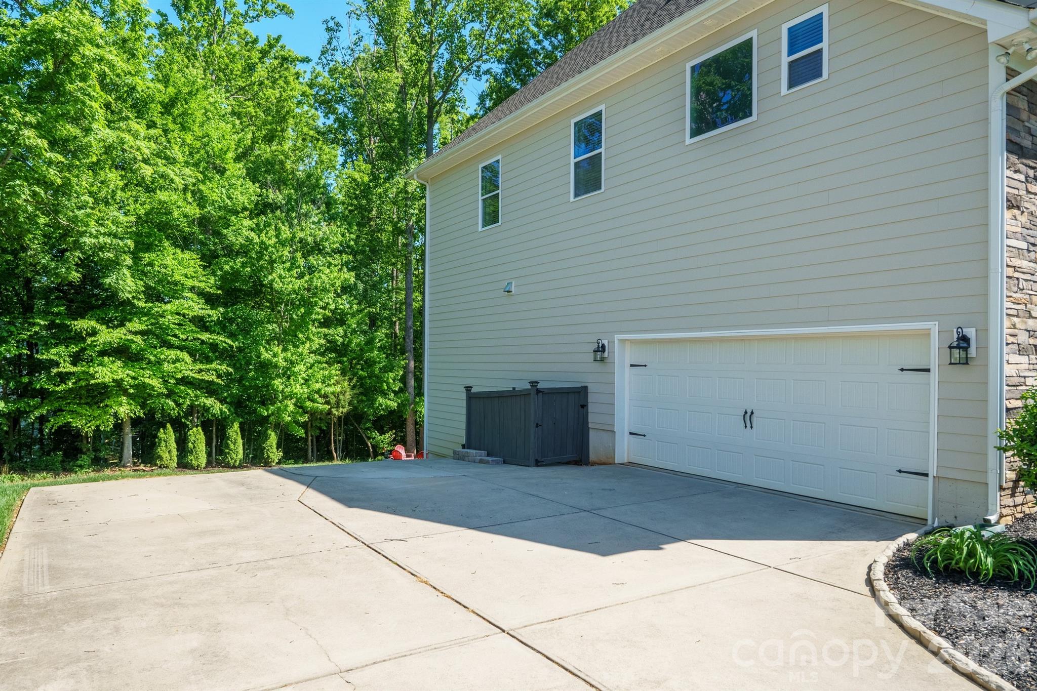 109 Athens Court