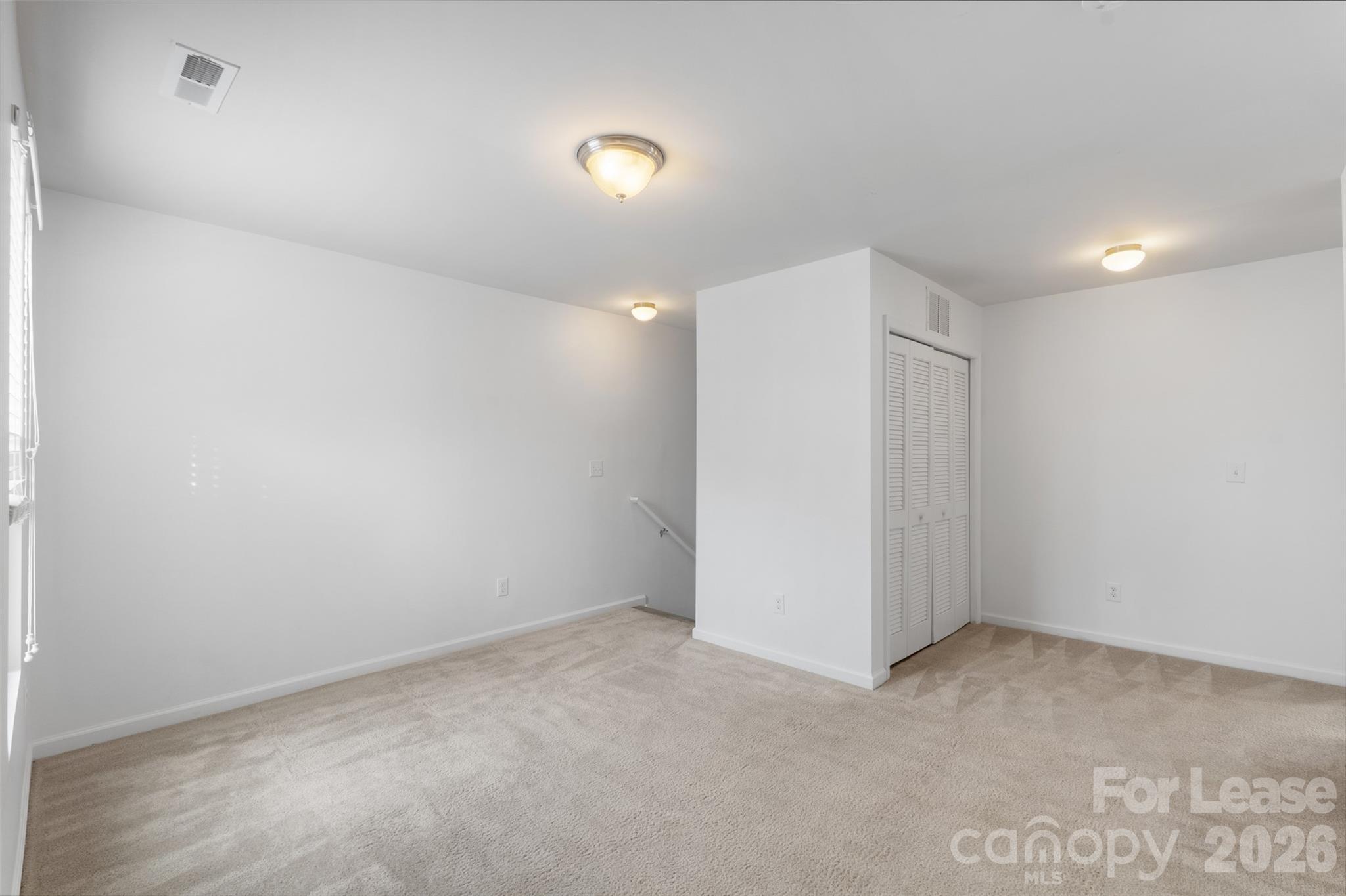 Independence Woods - Residential Lease