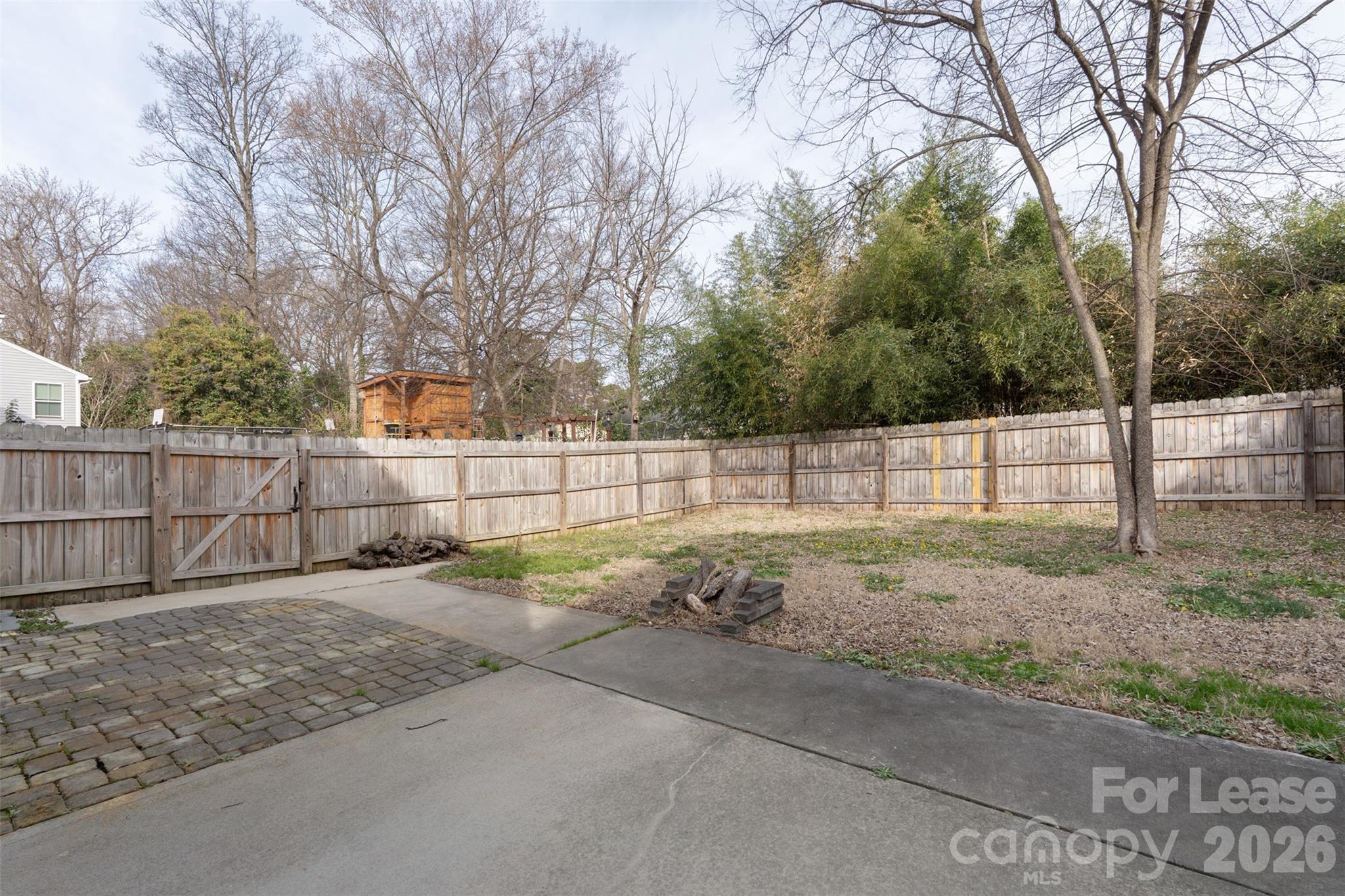 Independence Woods - Residential Lease