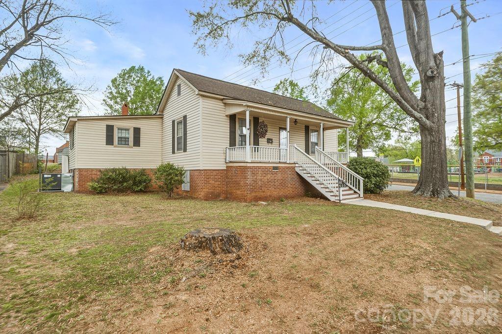 625 N Main Street