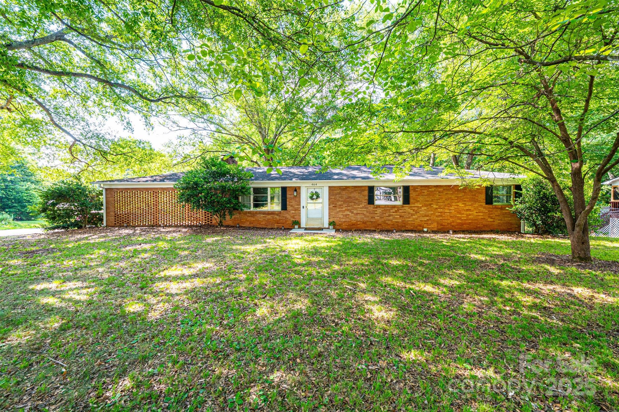 464 23rd Avenue Drive NE