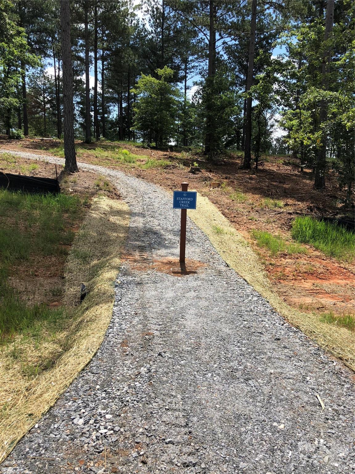 The Waterfront Club - Land