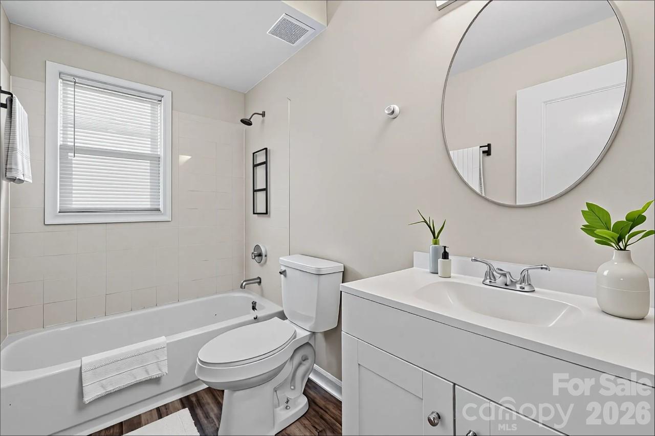 2607 Cedarhurst Drive