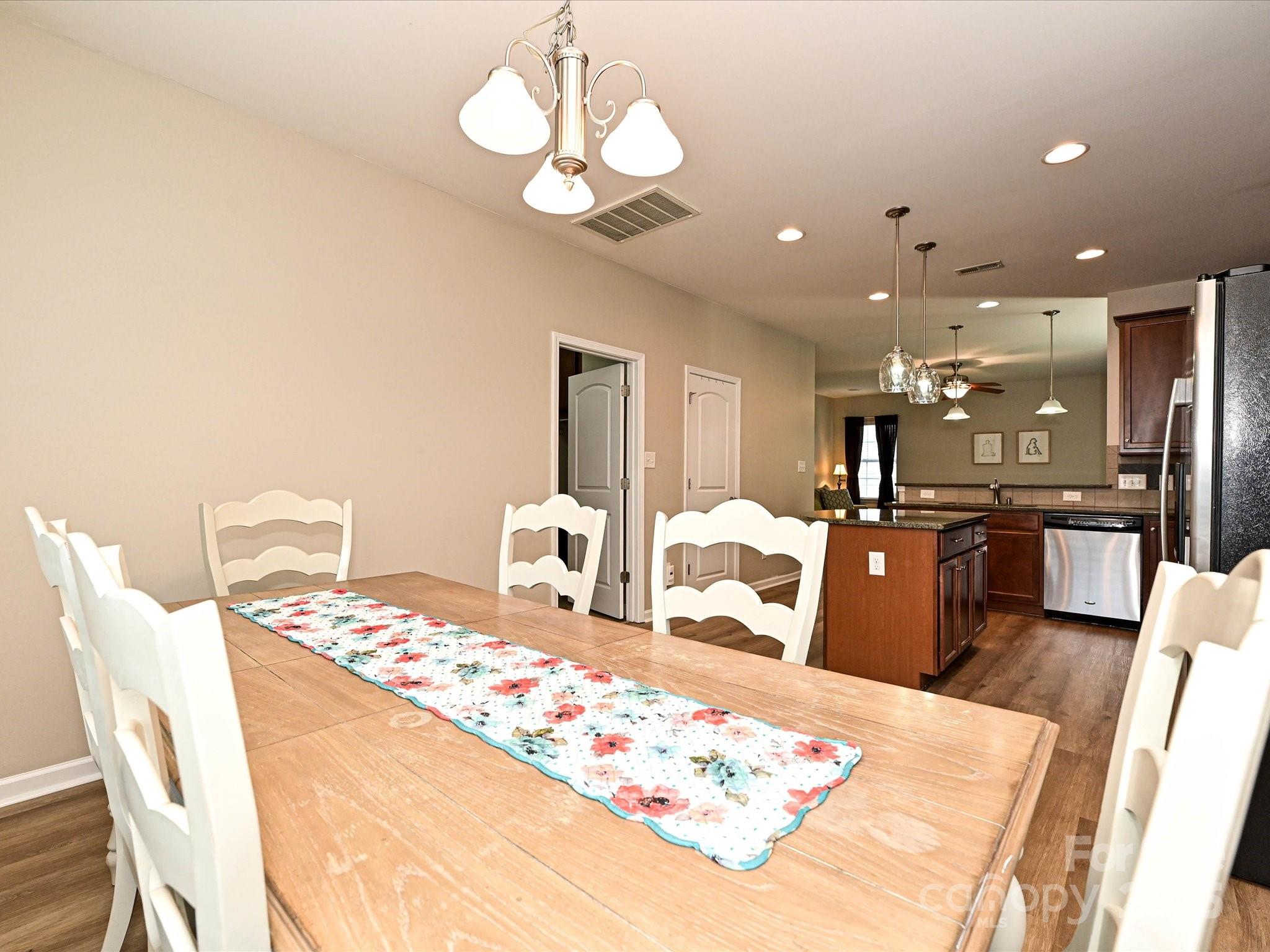 English Trails - Residential