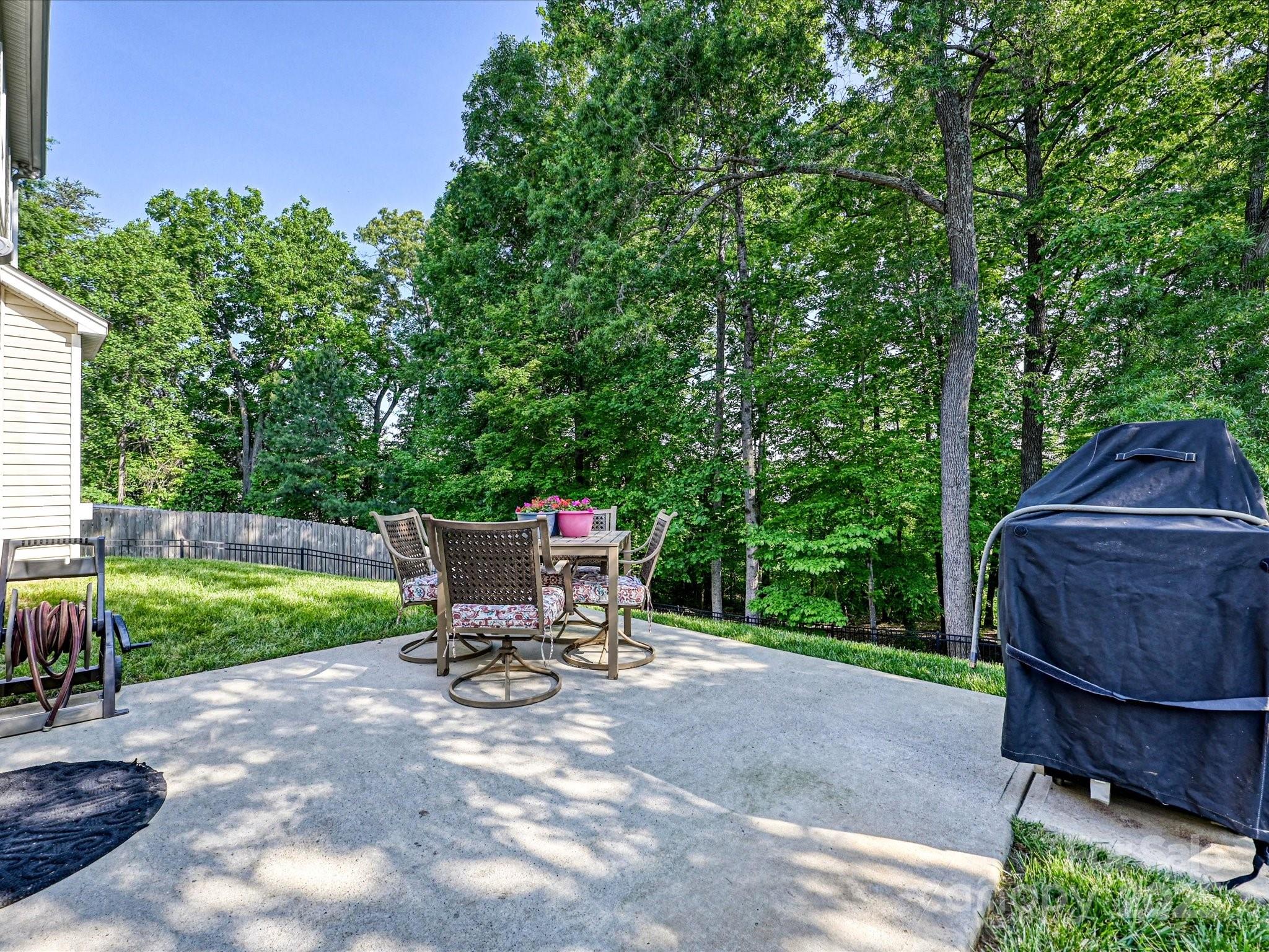 English Trails - Residential