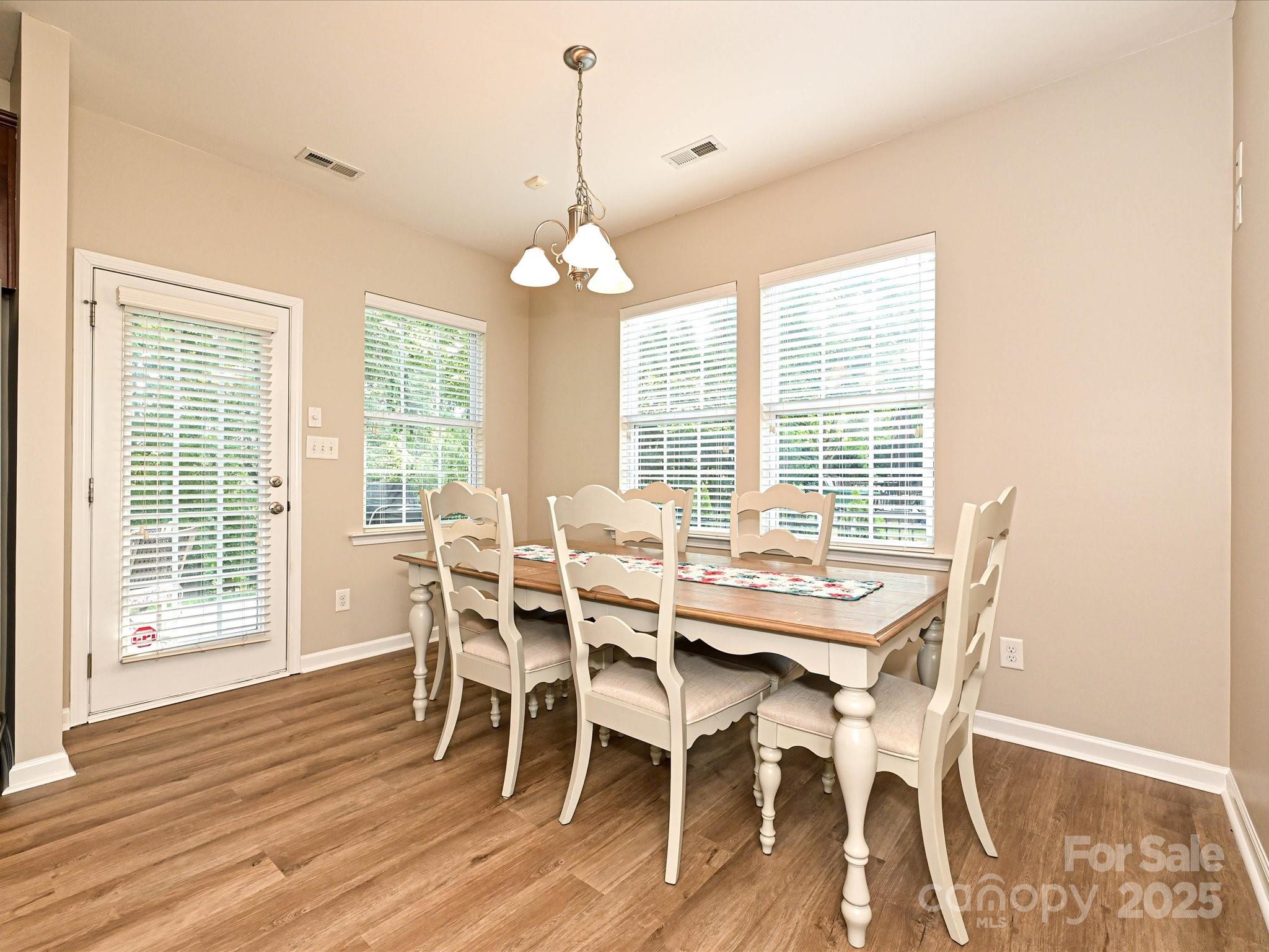 English Trails - Residential