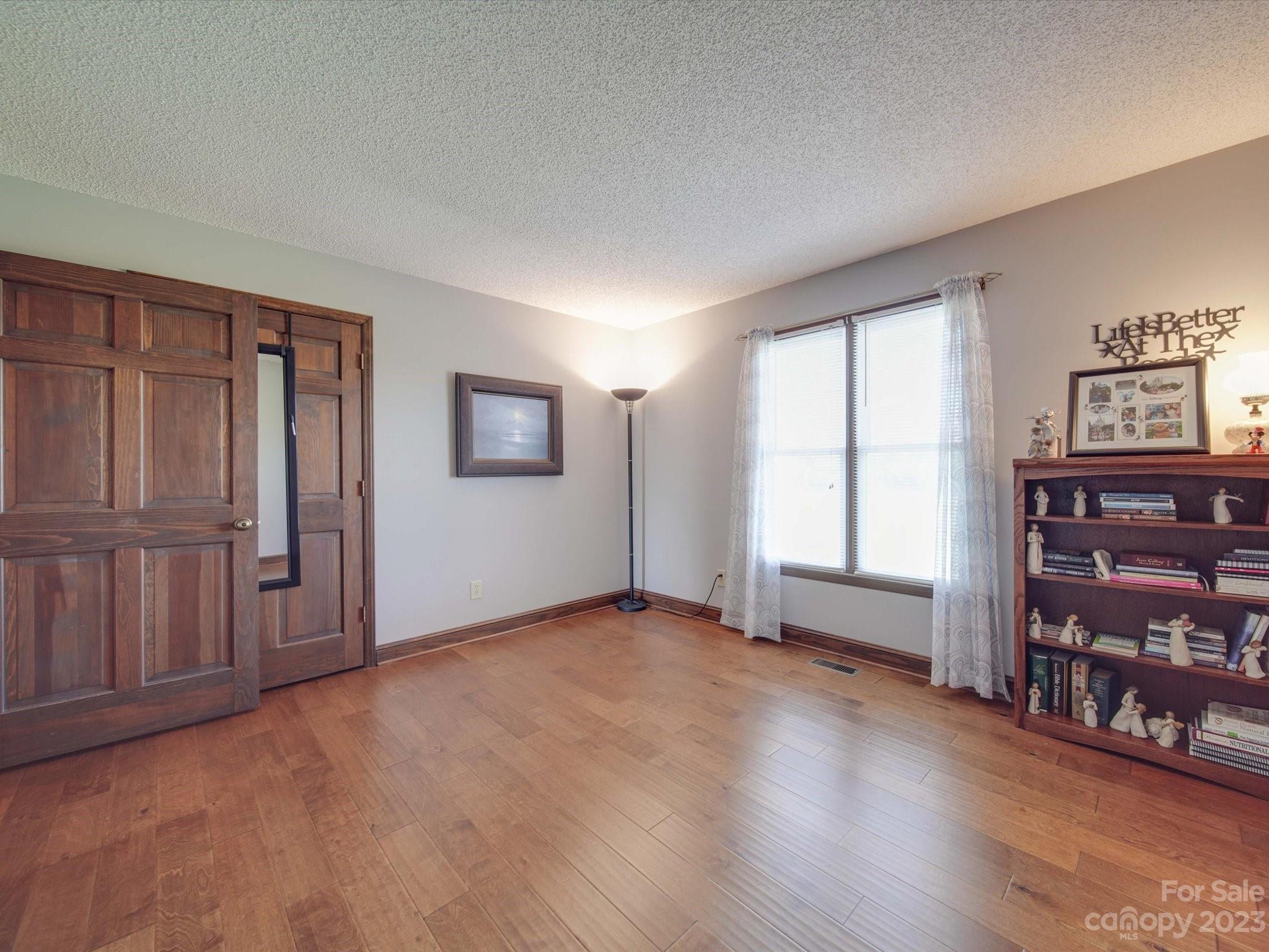 Hunters Creek - Residential